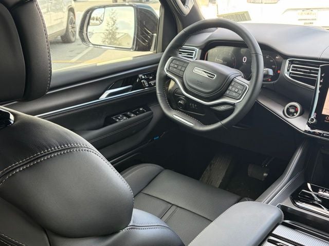 2026 Jeep Grand Wagoneer GRAND WAGONEER SUMMIT OBSIDIAN 4X4