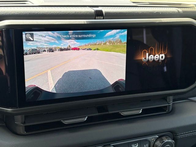2026 Jeep Gladiator GLADIATOR SHADOW OPS 4X4