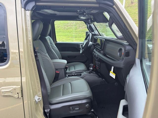 2026 Jeep Gladiator GLADIATOR MOJAVE X 4X4
