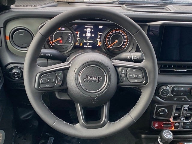 2026 Jeep Gladiator GLADIATOR MOJAVE 4X4