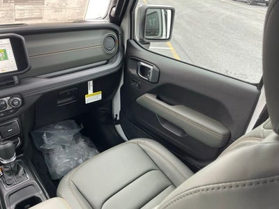 2026 Jeep Gladiator GLADIATOR MOJAVE X 4X4