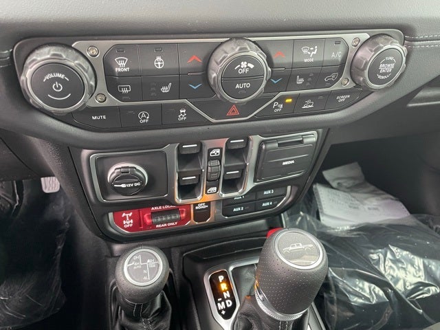 2026 Jeep Gladiator GLADIATOR MOJAVE X 4X4