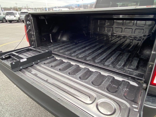 2019 RAM 1500 Classic Express Quad Cab 4x4 6'4' Box