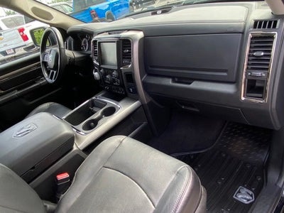 2017 RAM 1500 Night Crew Cab 4x4 6'4' Box