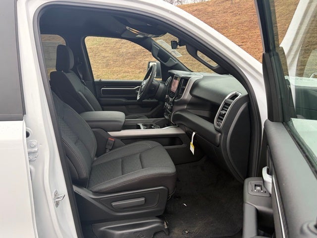 2026 RAM Ram 1500 RAM 1500 BIG HORN QUAD CAB 4X4 6'4' BOX