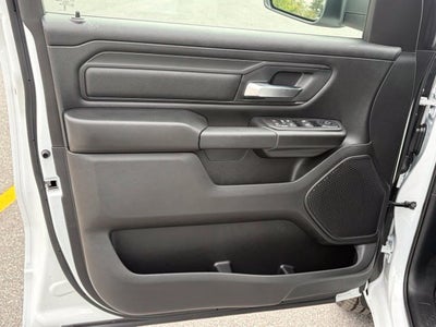 2027 RAM Ram 1500 RAM 1500 TRADESMAN QUAD CAB 4X4 6'4' BOX