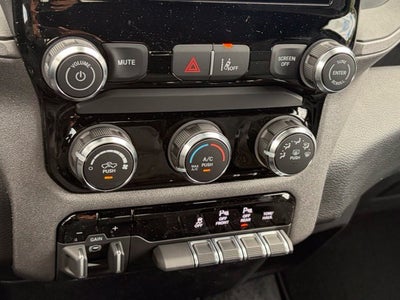 2027 RAM Ram 1500 RAM 1500 TRADESMAN QUAD CAB 4X4 6'4' BOX