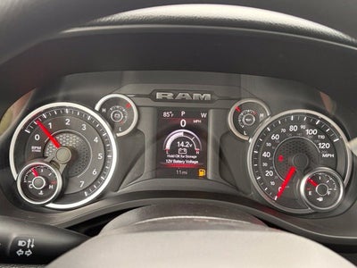 2027 RAM Ram 1500 RAM 1500 TRADESMAN QUAD CAB 4X4 6'4' BOX