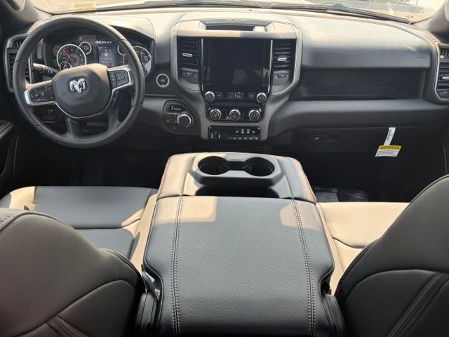 2026 RAM Ram 1500 RAM 1500 TRADESMAN QUAD CAB 4X4 6'4' BOX