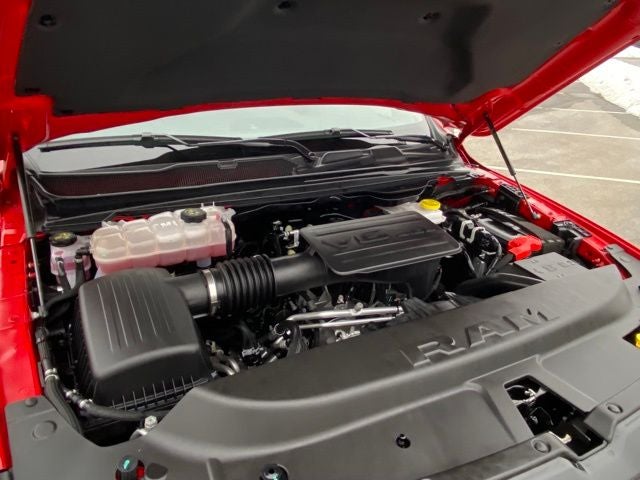 2025 RAM 1500 Big Horn Crew Cab 4x4 5'7' Box