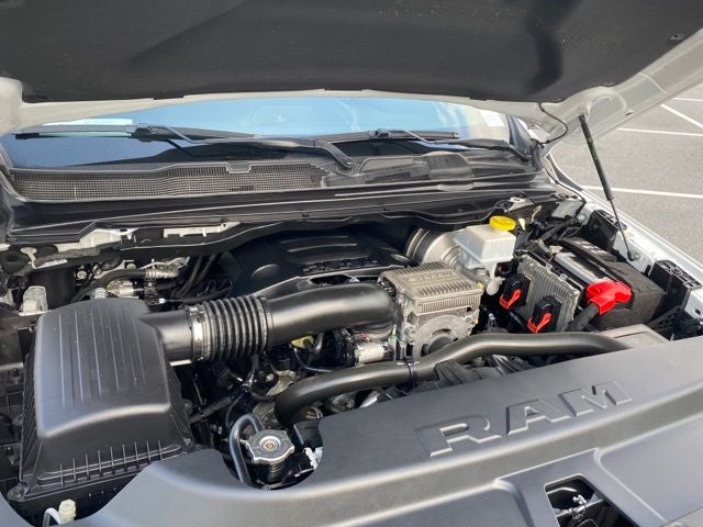 2022 RAM 1500 Big Horn Crew Cab 4x4 5'7' Box