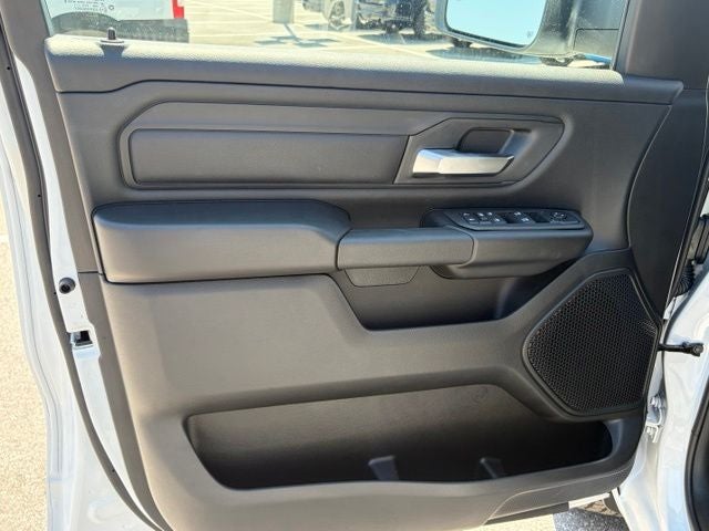 2026 RAM 1500 RAM 1500 TRADESMAN CREW CAB 4X4 5'7' BOX