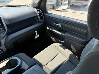 2026 RAM 1500 RAM 1500 TRADESMAN CREW CAB 4X4 5'7' BOX