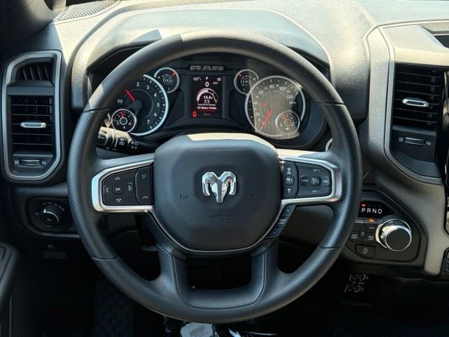 2026 RAM 1500 RAM 1500 TRADESMAN CREW CAB 4X4 5'7' BOX