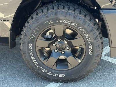 2026 RAM 1500 RAM 1500 WARLOCK CREW CAB 4X4 5'7' BOX