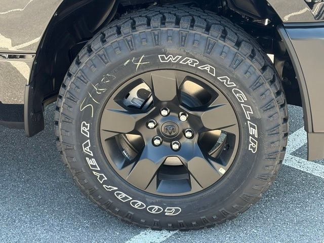 2026 RAM 1500 RAM 1500 WARLOCK CREW CAB 4X4 5'7' BOX