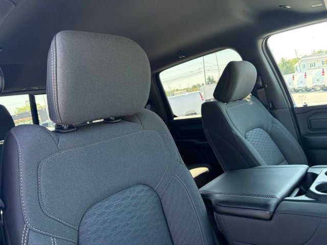 2026 RAM 1500 RAM 1500 WARLOCK CREW CAB 4X4 5'7' BOX