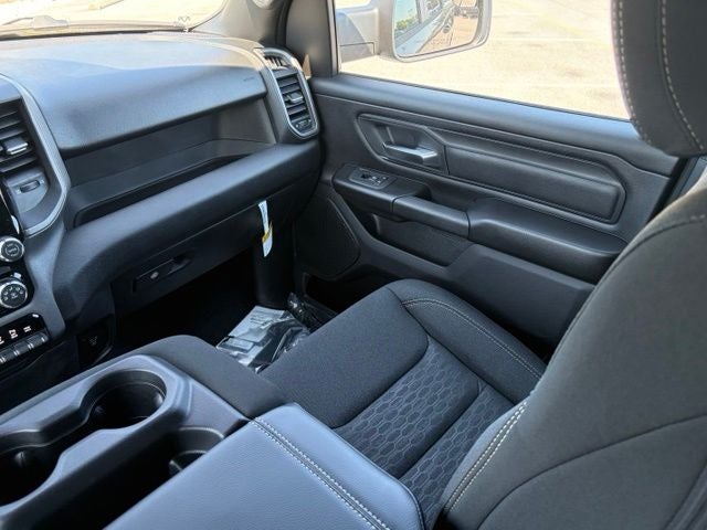 2026 RAM 1500 RAM 1500 WARLOCK CREW CAB 4X4 5'7' BOX