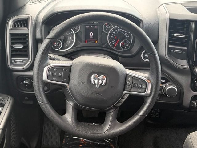 2026 RAM Ram 1500 RAM 1500 TRADESMAN CREW CAB 4X4 5'7' BOX
