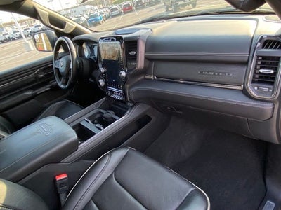 2022 RAM 1500 Limited Crew Cab 4x4 5'7' Box