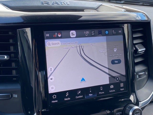 2022 RAM 1500 Laramie Crew Cab 4x4 5'7' Box