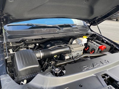 2022 RAM 1500 Laramie Crew Cab 4x4 5'7' Box