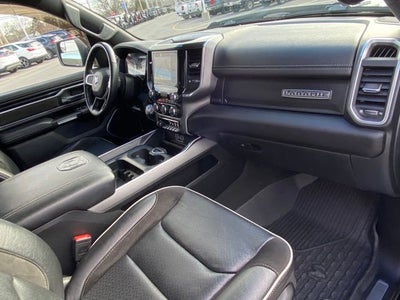 2022 RAM 1500 Laramie Crew Cab 4x4 5'7' Box