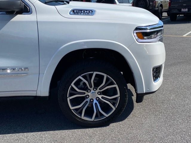 2025 RAM 1500 Tungsten Crew Cab 4x4 5'7' Box