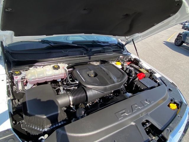 2025 RAM 1500 Tungsten Crew Cab 4x4 5'7' Box