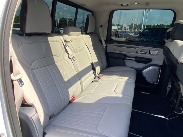 2025 RAM 1500 Tungsten Crew Cab 4x4 5'7' Box