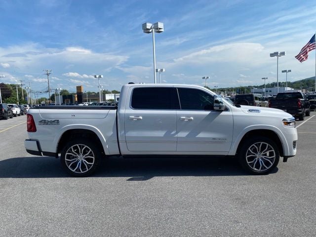 2025 RAM 1500 Tungsten Crew Cab 4x4 5'7' Box