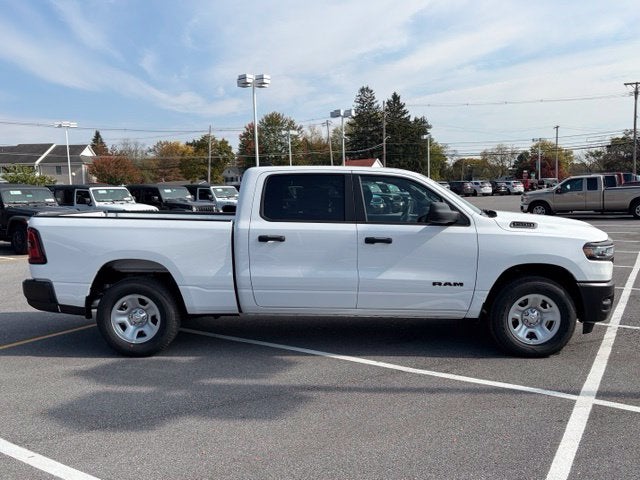 2027 RAM Ram 1500 RAM 1500 TRADESMAN CREW CAB 4X4 6'4' BOX