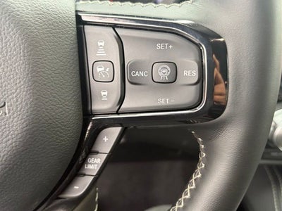 2026 RAM Ram 1500 RAM 1500 LIMITED CREW CAB 4X4 6'4' BOX