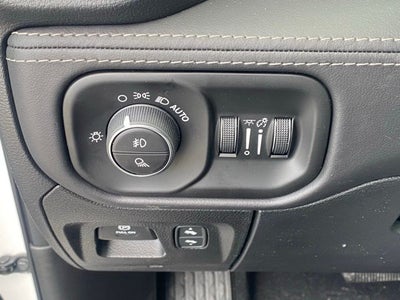 2026 RAM Ram 1500 RAM 1500 LIMITED CREW CAB 4X4 6'4' BOX