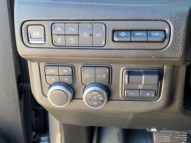 2021 GMC Yukon 4WD Denali