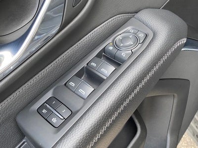 2023 GMC Yukon 4WD Denali