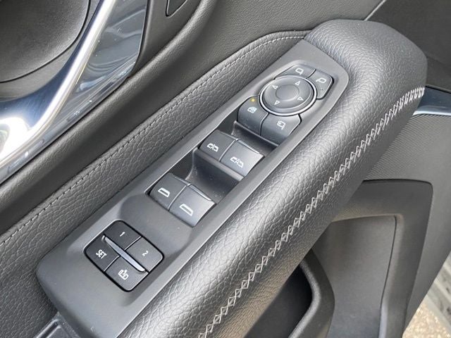 2023 GMC Yukon 4WD Denali