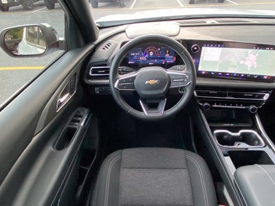 2026 Chevrolet Traverse FWD LT