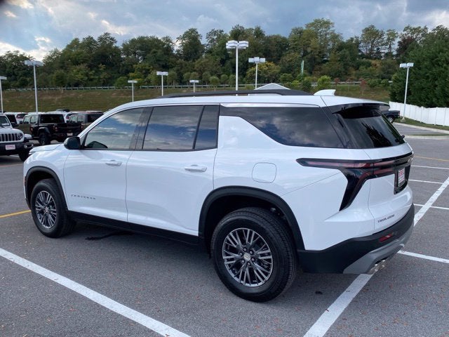 2026 Chevrolet Traverse FWD LT
