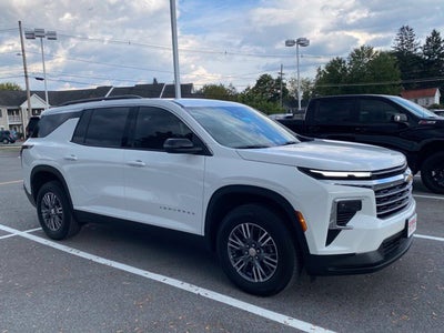 2026 Chevrolet Traverse FWD LT
