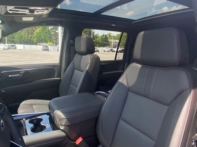 2026 Chevrolet Suburban RST, 4WD