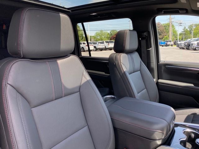 2026 Chevrolet Suburban RST, 4WD