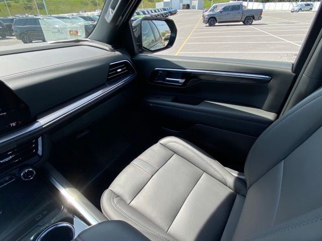 2026 Chevrolet Suburban RST, 4WD