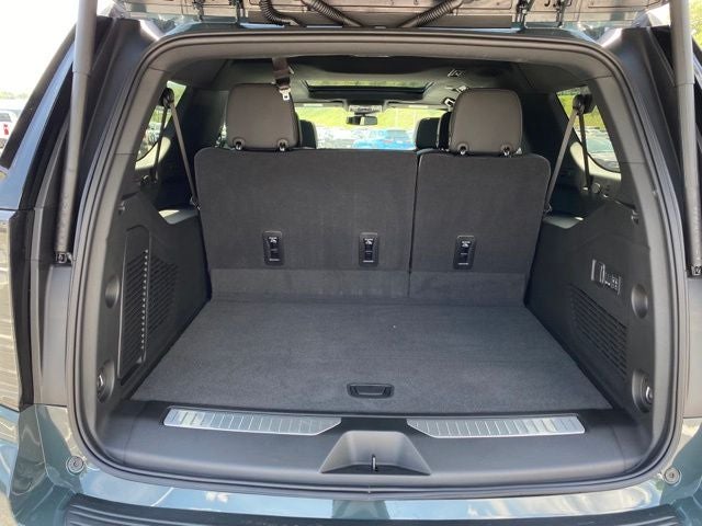 2026 Chevrolet Suburban RST, 4WD