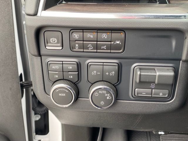 2025 Chevrolet Tahoe 4WD LT