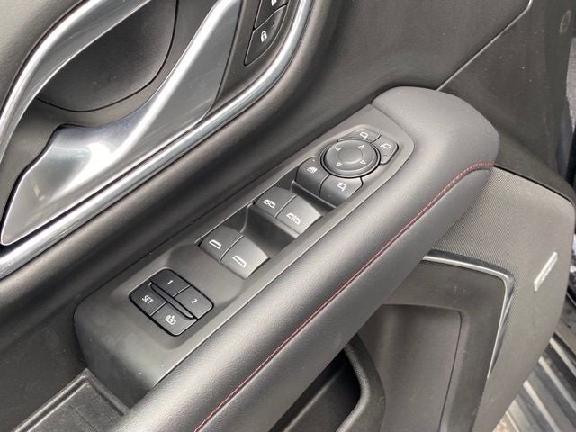 2022 Chevrolet Suburban 4WD RST