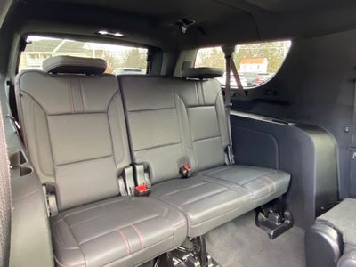 2022 Chevrolet Suburban 4WD RST