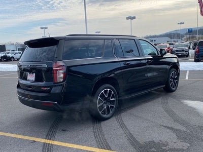 2022 Chevrolet Suburban 4WD RST
