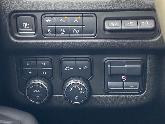 2024 Chevrolet Tahoe 4WD High Country