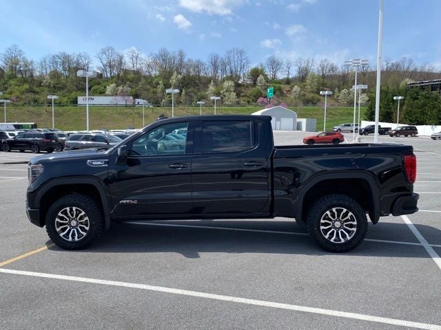 2023 GMC Sierra 1500 4WD Crew Cab Short Box AT4